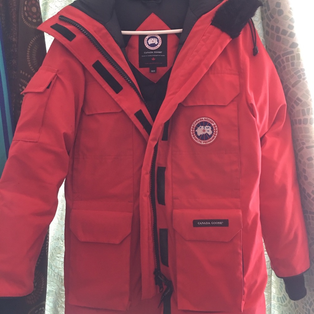 EUC Canada Goose XS Red Expedition Parka Jacket Coat Luxury